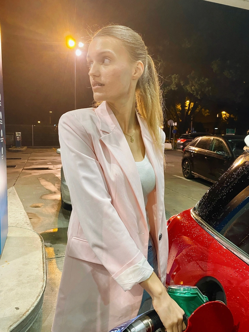 queen of the gas station