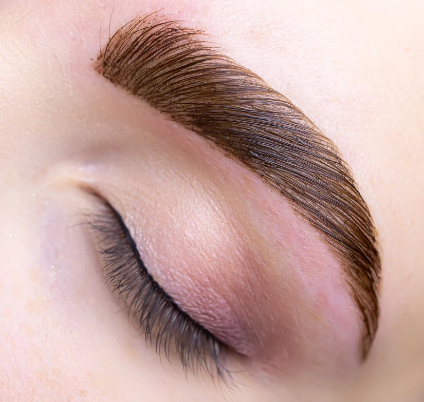 How to tint your eyebrows at home: a step-by-step guide